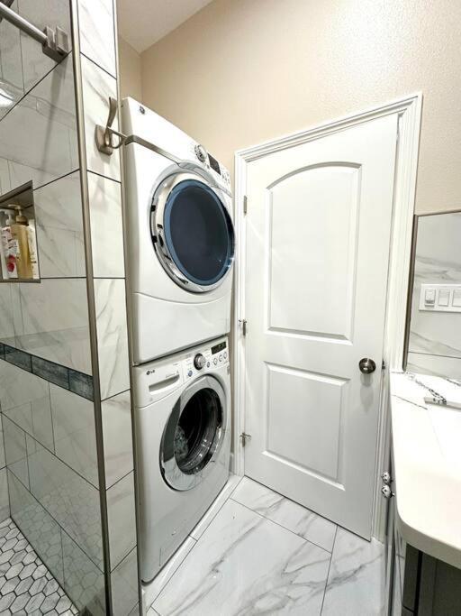 Вилла New Renovated House In Little Saigon Midway City Экстерьер фото